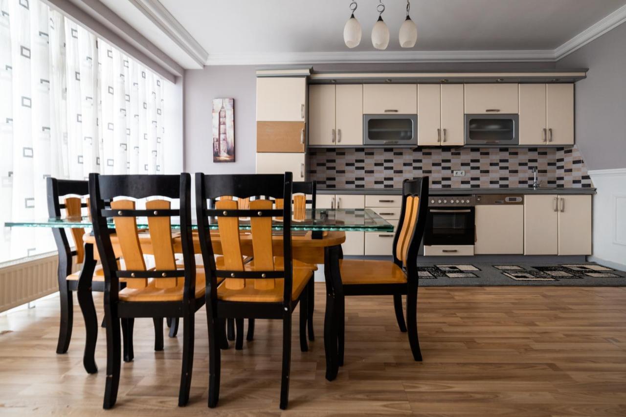 Cedartree Prishtina Appartement Pristina Buitenkant foto