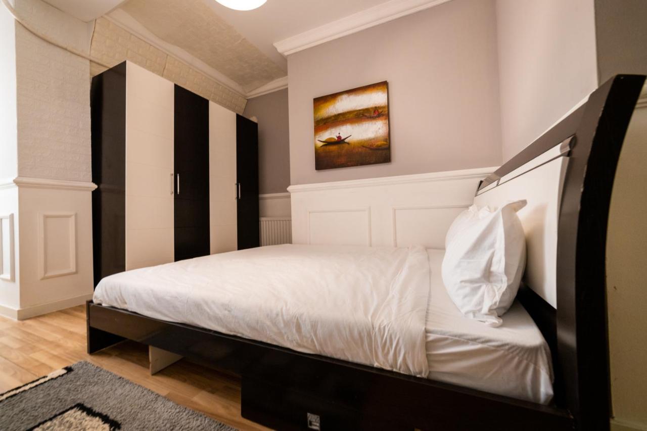 Cedartree Prishtina Appartement Pristina Buitenkant foto