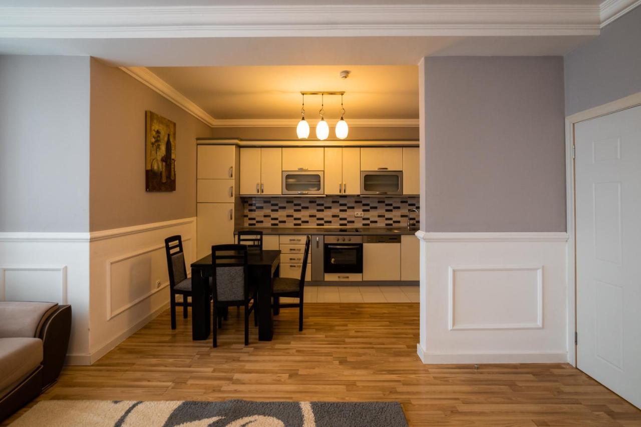 Cedartree Prishtina Appartement Pristina Buitenkant foto