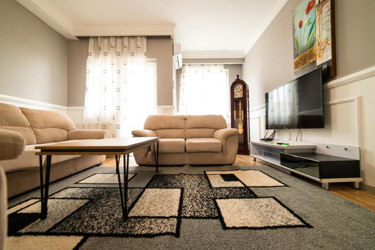 Cedartree Prishtina Appartement Pristina Buitenkant foto