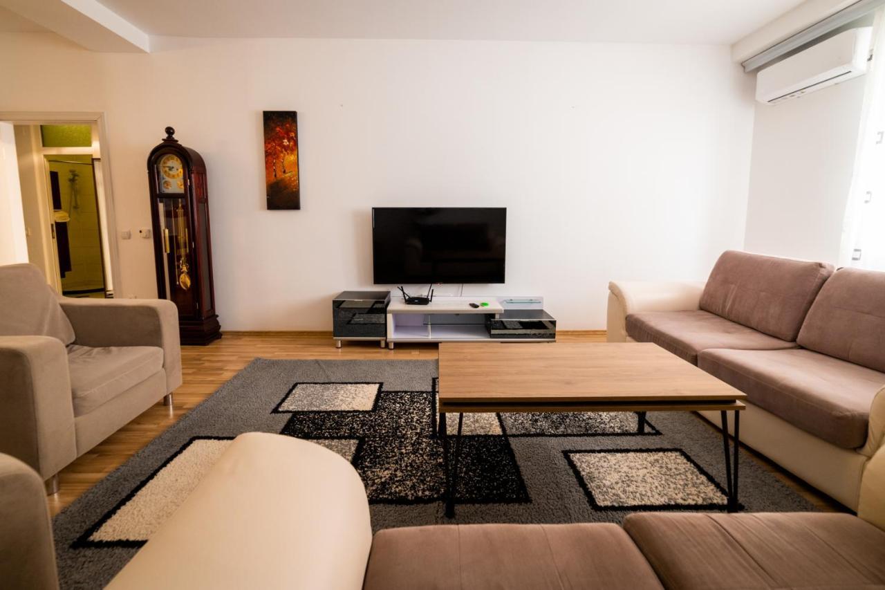 Cedartree Prishtina Appartement Pristina Buitenkant foto