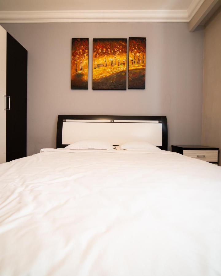 Cedartree Prishtina Appartement Pristina Buitenkant foto
